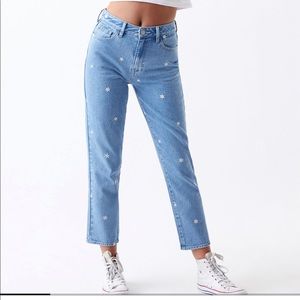 PacSun Raining Daisy Mom Jeans - Size 26